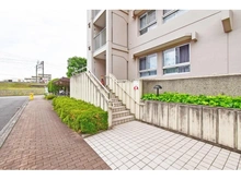 【埼玉県/志木市館】志木ニュータウン東の森壱番街 9号棟 敷地内