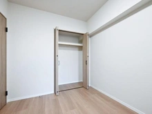 【埼玉県/川越市大字鯨井新田】キャッスルメジェール川越デュオステージ 洋室：収納