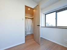 【埼玉県/川越市大字鯨井新田】キャッスルメジェール川越デュオステージ 収納：ウォークインクローゼット