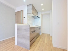 【埼玉県/鶴ヶ島市大字鶴ヶ丘】鶴ヶ島駅通りダイカンプラザ キッチン