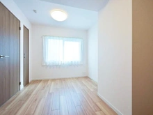 【埼玉県/鶴ヶ島市大字鶴ヶ丘】鶴ヶ島駅通りダイカンプラザ 洋室