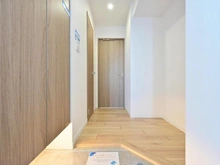 【埼玉県/鶴ヶ島市大字鶴ヶ丘】鶴ヶ島駅通りダイカンプラザ 玄関