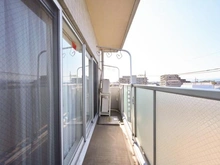 【埼玉県/鶴ヶ島市大字鶴ヶ丘】鶴ヶ島駅通りダイカンプラザ バルコニー