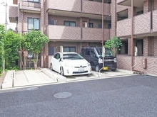 【埼玉県/朝霞市溝沼】ロイヤルステージ朝霞 駐車場