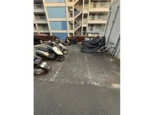 【埼玉県/所沢市大字北秋津】所沢コーポラスA棟 共用部：バイク置き場