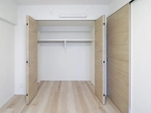 【埼玉県/所沢市向陽町】向陽ハイツB棟 洋室：収納