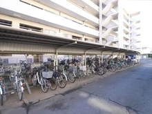 【埼玉県/所沢市向陽町】向陽ハイツB棟 駐輪場