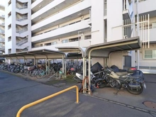 【埼玉県/所沢市向陽町】向陽ハイツB棟 駐輪場