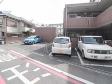 【埼玉県/所沢市青葉台】オレンジコート小手指 駐車場