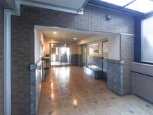 【埼玉県/所沢市青葉台】オレンジコート小手指 エントランス