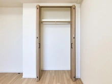 【埼玉県/新座市新堀】清瀬南パークホームズ 洋室：収納