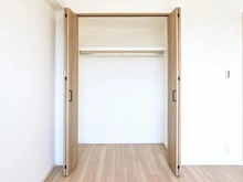【埼玉県/新座市新堀】清瀬南パークホームズ 洋室：収納