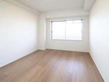 【埼玉県/入間市春日町】入間ビレッジ 8号棟 洋室