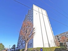 【埼玉県/入間市春日町】入間ビレッジ 8号棟 外観