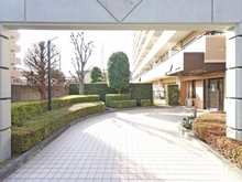 【埼玉県/さいたま市北区宮原町】ファミールガーデン大宮宮原　B館 アプローチ