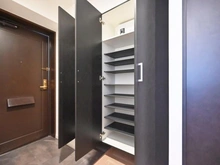 【埼玉県/川越市脇田本町】セラード川越 収納：※玄関収納