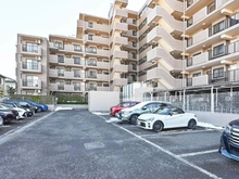 【埼玉県/狭山市富士見】ライオンズガーデン狭山富士見 駐車場