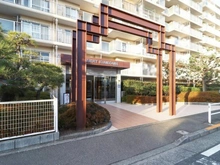 【東京都/東村山市美住町】サンヴェール久米川 エントランス