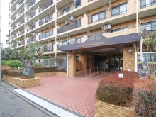 【東京都/東村山市久米川町】ライオンズマンション久米川第2弐番館 エントランス