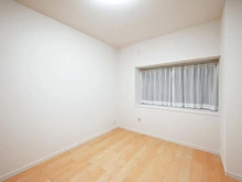 【埼玉県/朝霞市泉水】シティ光陽朝霞泉水 洋室