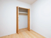 【埼玉県/朝霞市泉水】シティ光陽朝霞泉水 洋室：収納