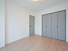 【埼玉県/さいたま市大宮区吉敷町】ローヤルシティ大宮吉敷町 洋室：※約5.6帖の洋室