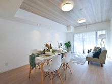 【埼玉県/さいたま市北区植竹町】大宮公園ロジュマン リビング・ダイニング