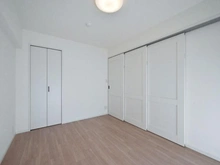 【埼玉県/さいたま市北区植竹町】大宮公園ロジュマン 洋室：バルコニー側