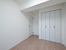 【埼玉県/さいたま市北区植竹町】大宮公園ロジュマン 洋室：玄関側