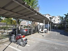 【埼玉県/さいたま市北区植竹町】大宮公園ロジュマン バイク置き場