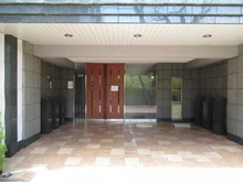 【東京都/東村山市栄町】グーディッシュ久米川 エントランス