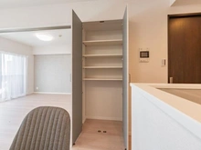 【埼玉県/川越市菅原町】ライオンズマンション川越駅東 収納：※ダイニング横の収納