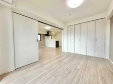 【東京都/小平市学園西町】一橋学園ガーデニア 洋室：スライドドアになっているので、閉めていただくことも可能です！