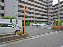 【埼玉県/所沢市東所沢】レクセルガーデン東所沢 駐車場