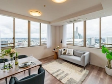 【埼玉県/さいたま市中央区上落合】S4-Tower リビング：※家具・調度品は販売価格に含まれておりません