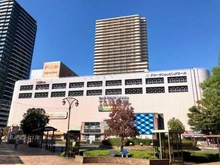 【埼玉県/さいたま市中央区上落合】アル―サ北与野ノースピア上落合 2号棟 アルーサショッピングモール（現地より約100m）