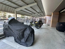 【埼玉県/越谷市大字西方】エフローレ新越谷ロイヤルガーデン バイク置き場