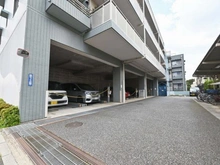 【埼玉県/所沢市東所沢和田】エステスクエア東所沢 駐車場