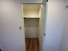 【東京都/東村山市栄町】メゾン久米川 洋室：ウォークインクローゼット付