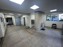 【東京都/東村山市栄町】メゾン久米川 エントランス