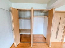 【埼玉県/和光市本町】シーアイハイツ和光 B号棟 収納