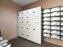 【埼玉県/越谷市瓦曽根】グランドハイツ越谷 メールBOX・宅配BOX