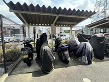【東京都/東村山市野口町】レクセルマンション東村山 バイク置き場