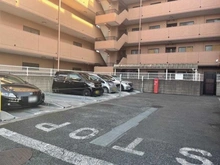 【埼玉県/さいたま市北区奈良町】コスモ大宮宮原ガーデンフォルム 駐車場