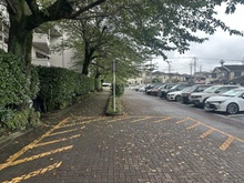 【埼玉県/入間市大字上藤沢】エステ・スクエア武蔵藤沢 アプローチ