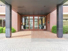 【埼玉県/越谷市大字西方】ガーデンシンフォニー新越谷 エントランス