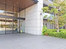 【東京都/小平市花小金井南町】シティハウス小金井公園 B棟 エントランス