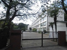 【東京都/練馬区豊玉北】ヴィラ桜台 豊玉第二小学校（現地より約290m）