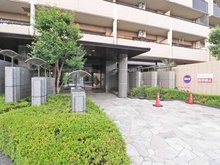 【埼玉県/草加市栄町】コスモステージ草加松原 アプローチ