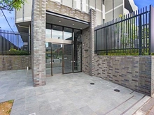 【埼玉県/さいたま市浦和区常盤】レーベン浦和常盤　THE　TOWER サブエントランス